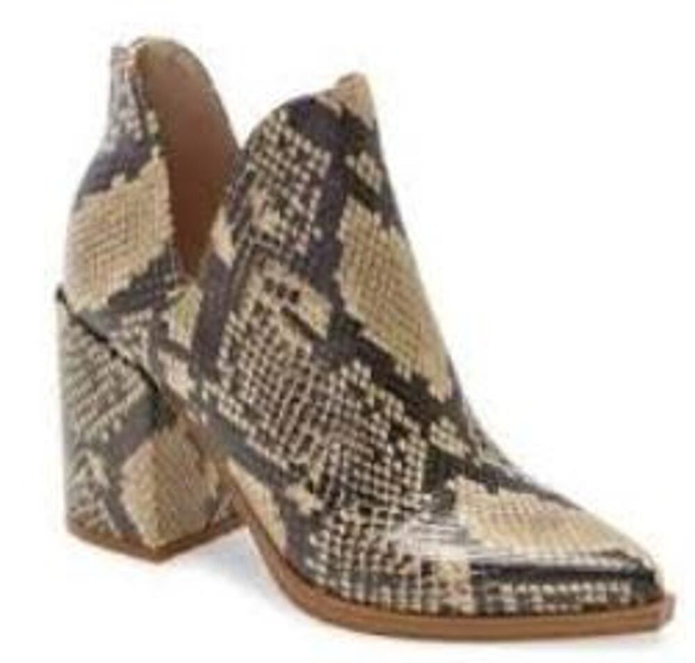 STEVE MADDEN Western Cedar Bootie In Natural Snake Print Size 5.5 Pointed